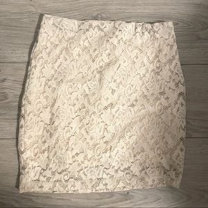 Beige lace skirt size M